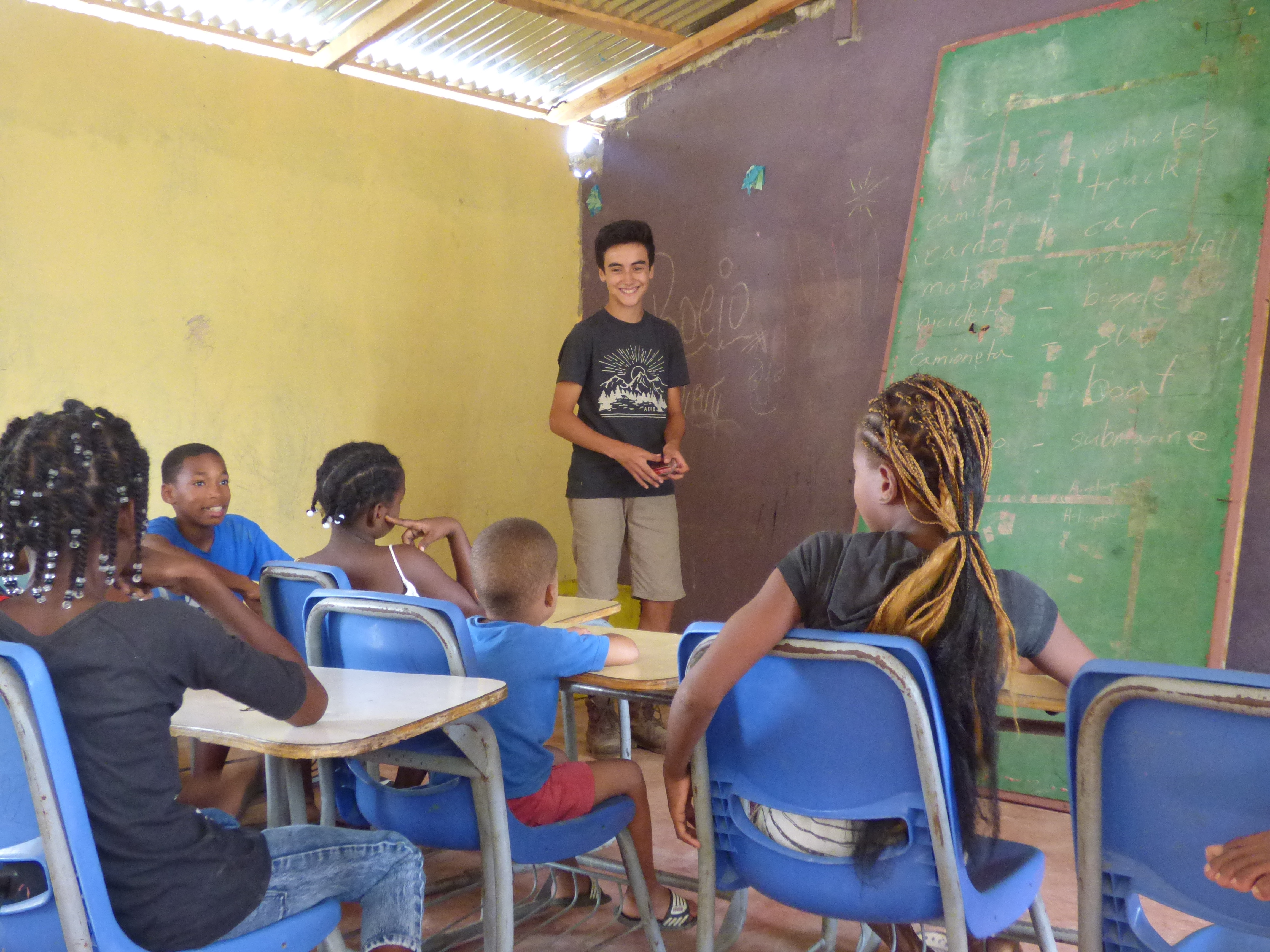 Teaching vocabulary at DR education center